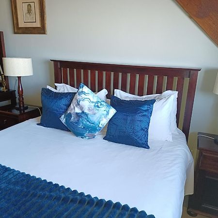 Drakensberg Mountain Retreat Guest House เบิร์กวิลล์ ภายนอก รูปภาพ