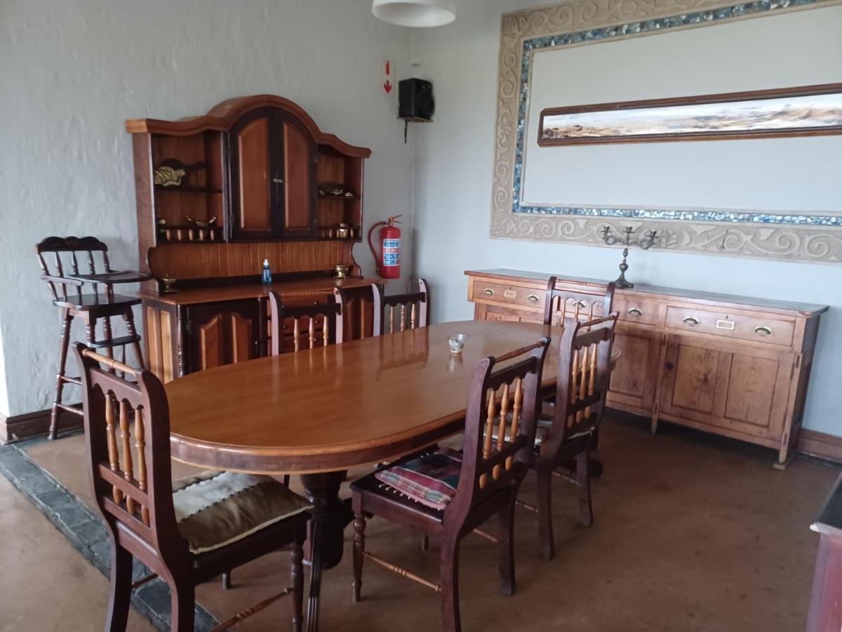 Drakensberg Mountain Retreat Guest House เบิร์กวิลล์ ภายนอก รูปภาพ
