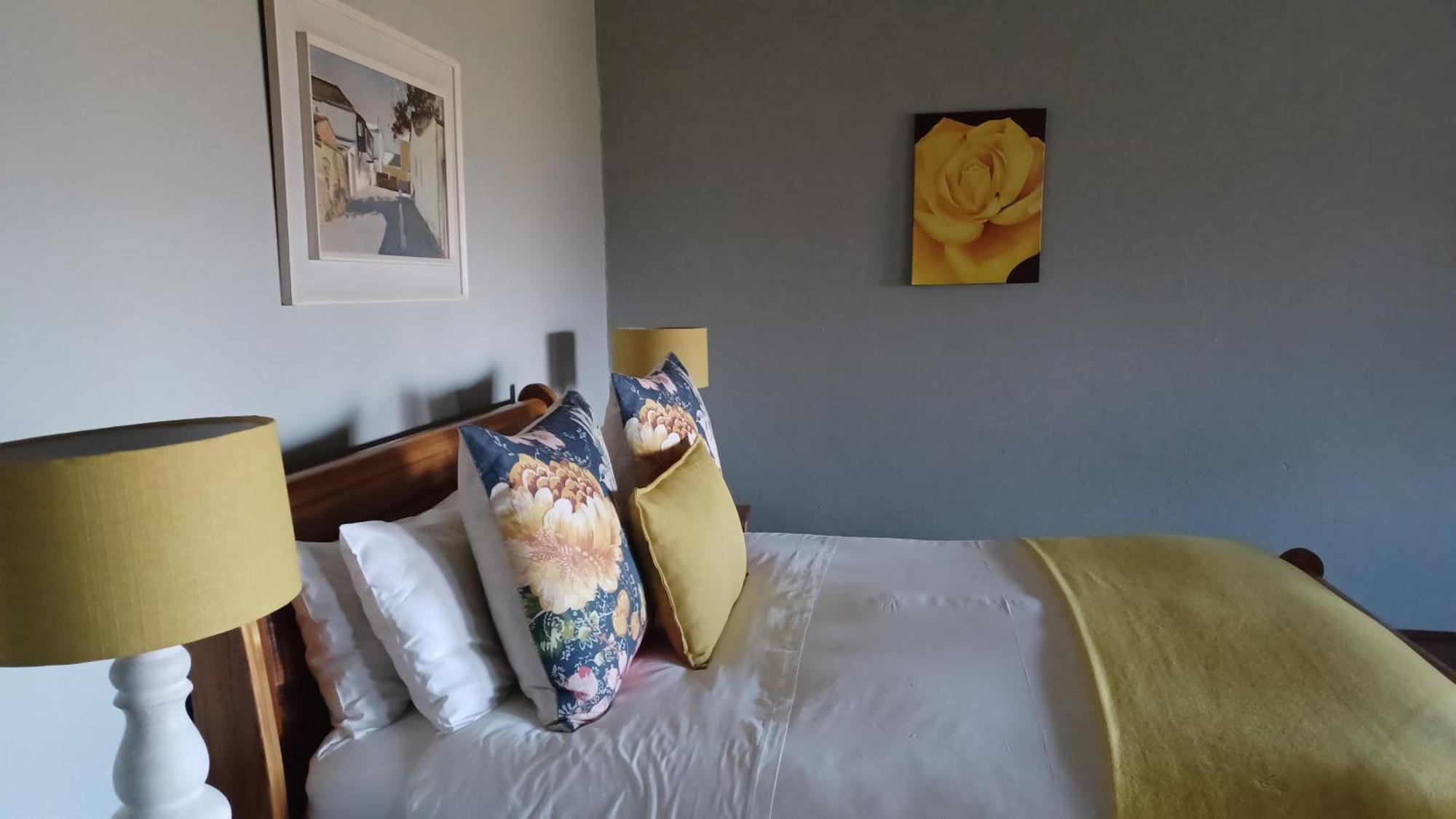 Drakensberg Mountain Retreat Guest House เบิร์กวิลล์ ภายนอก รูปภาพ