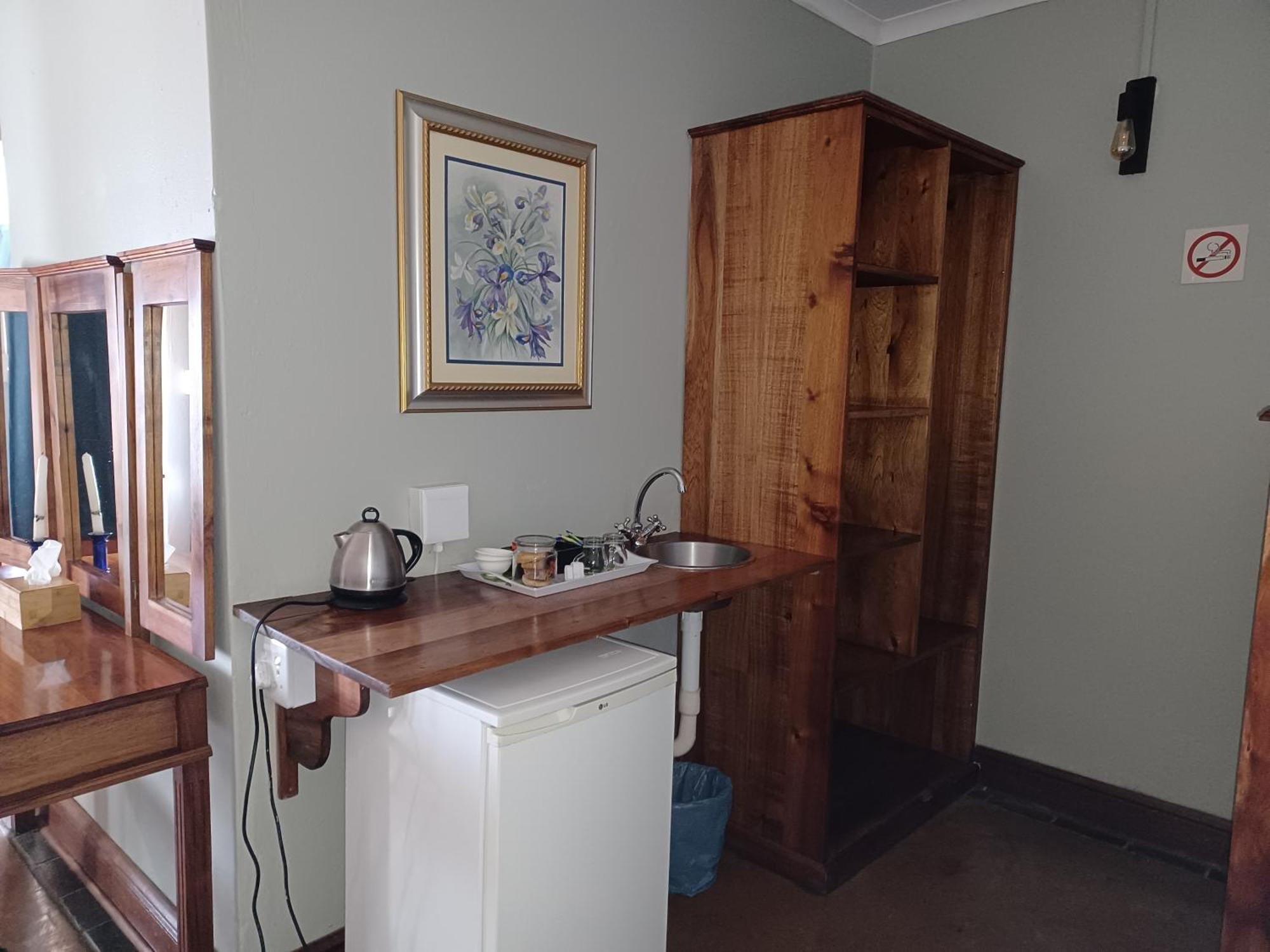 Drakensberg Mountain Retreat Guest House เบิร์กวิลล์ ภายนอก รูปภาพ