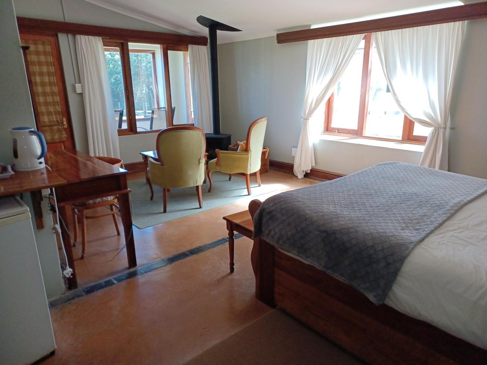 Drakensberg Mountain Retreat Guest House เบิร์กวิลล์ ภายนอก รูปภาพ