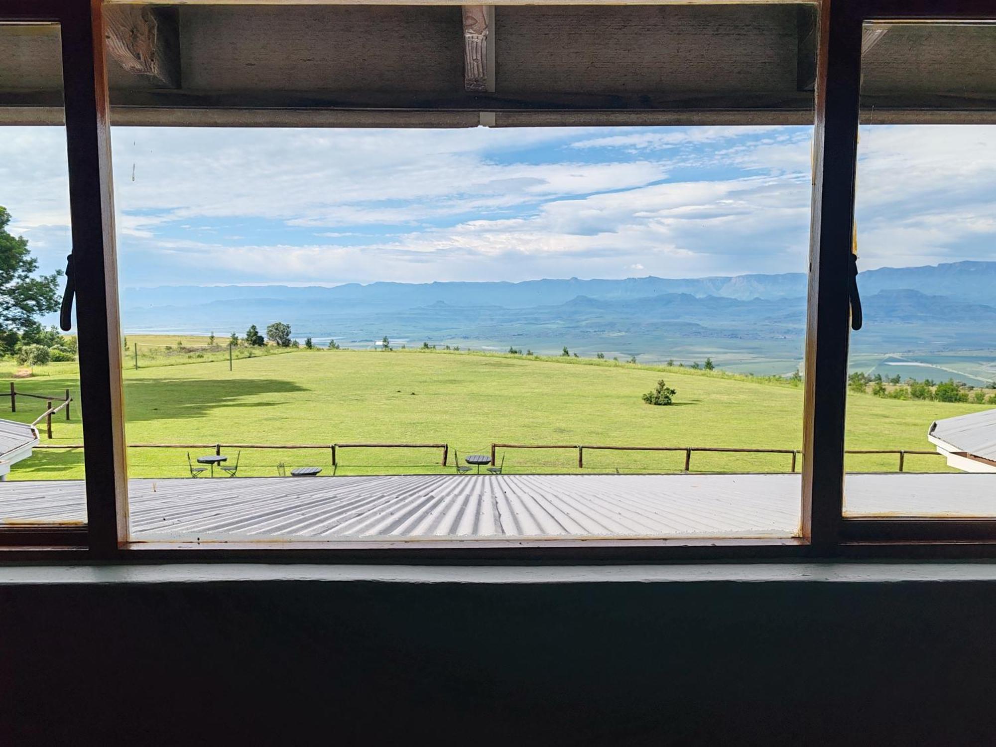 Drakensberg Mountain Retreat Guest House เบิร์กวิลล์ ภายนอก รูปภาพ