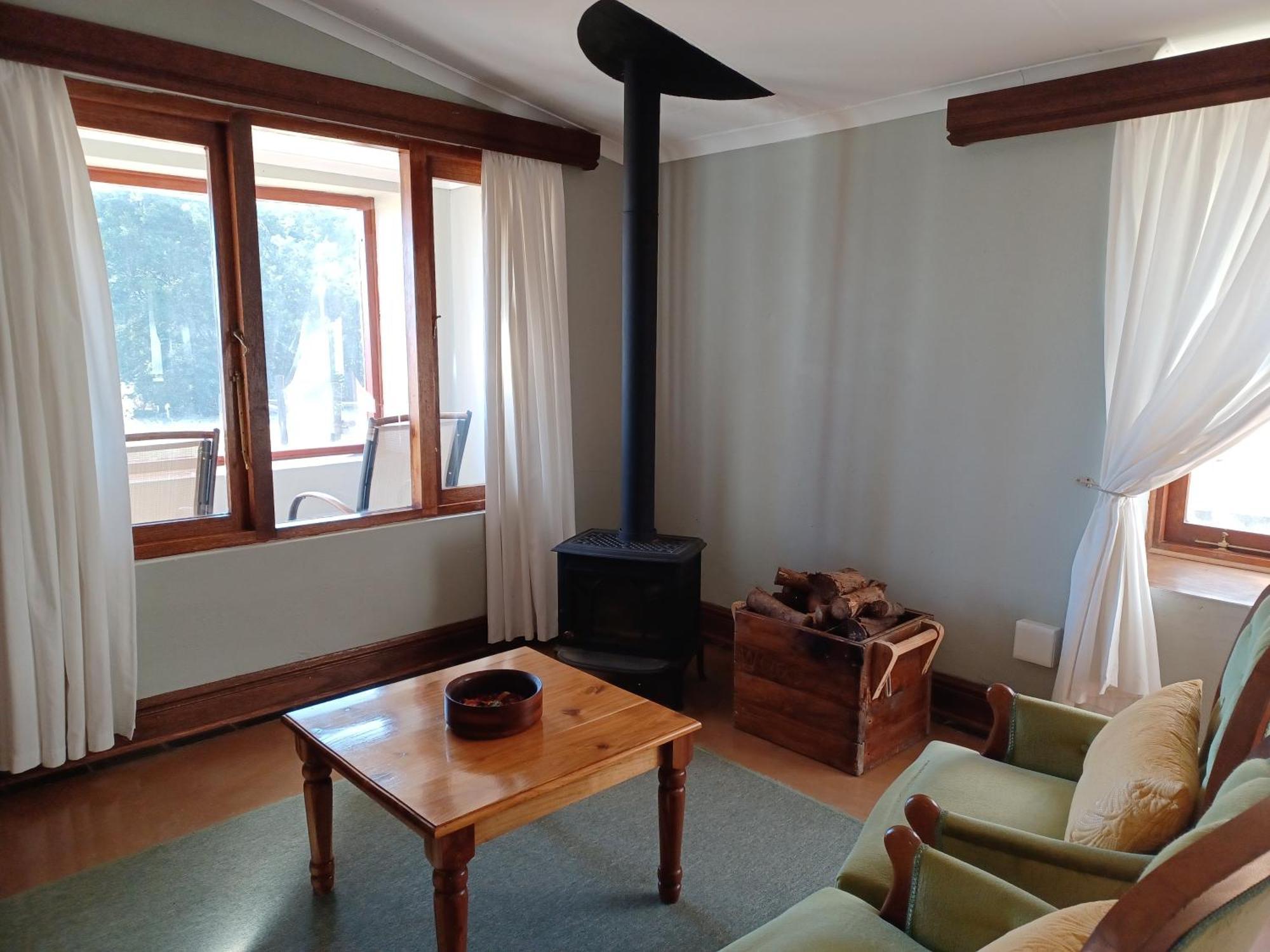Drakensberg Mountain Retreat Guest House เบิร์กวิลล์ ภายนอก รูปภาพ