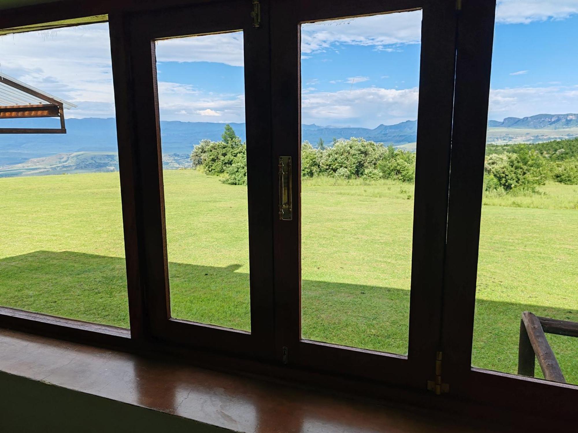 Drakensberg Mountain Retreat Guest House เบิร์กวิลล์ ภายนอก รูปภาพ