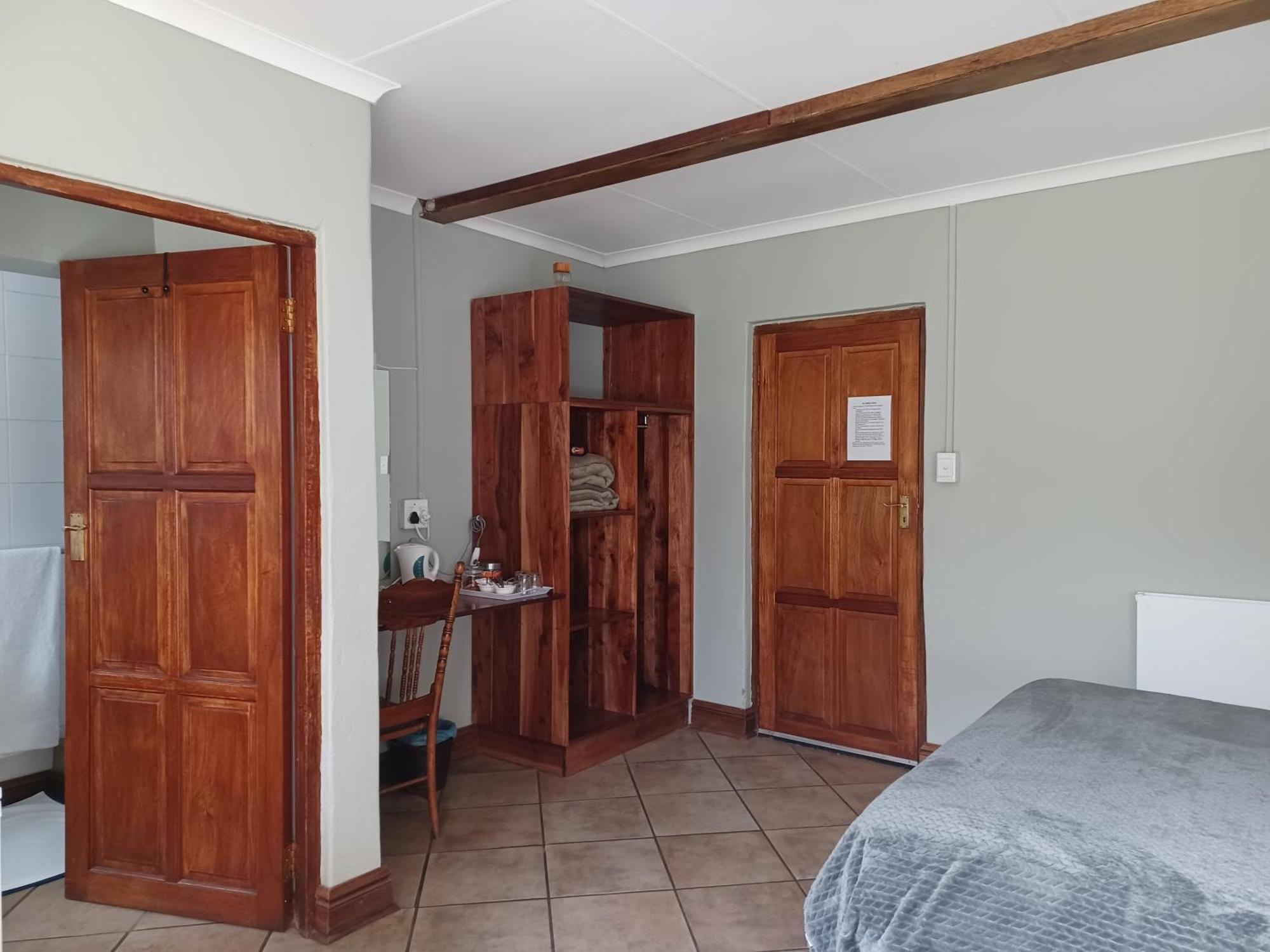 Drakensberg Mountain Retreat Guest House เบิร์กวิลล์ ภายนอก รูปภาพ