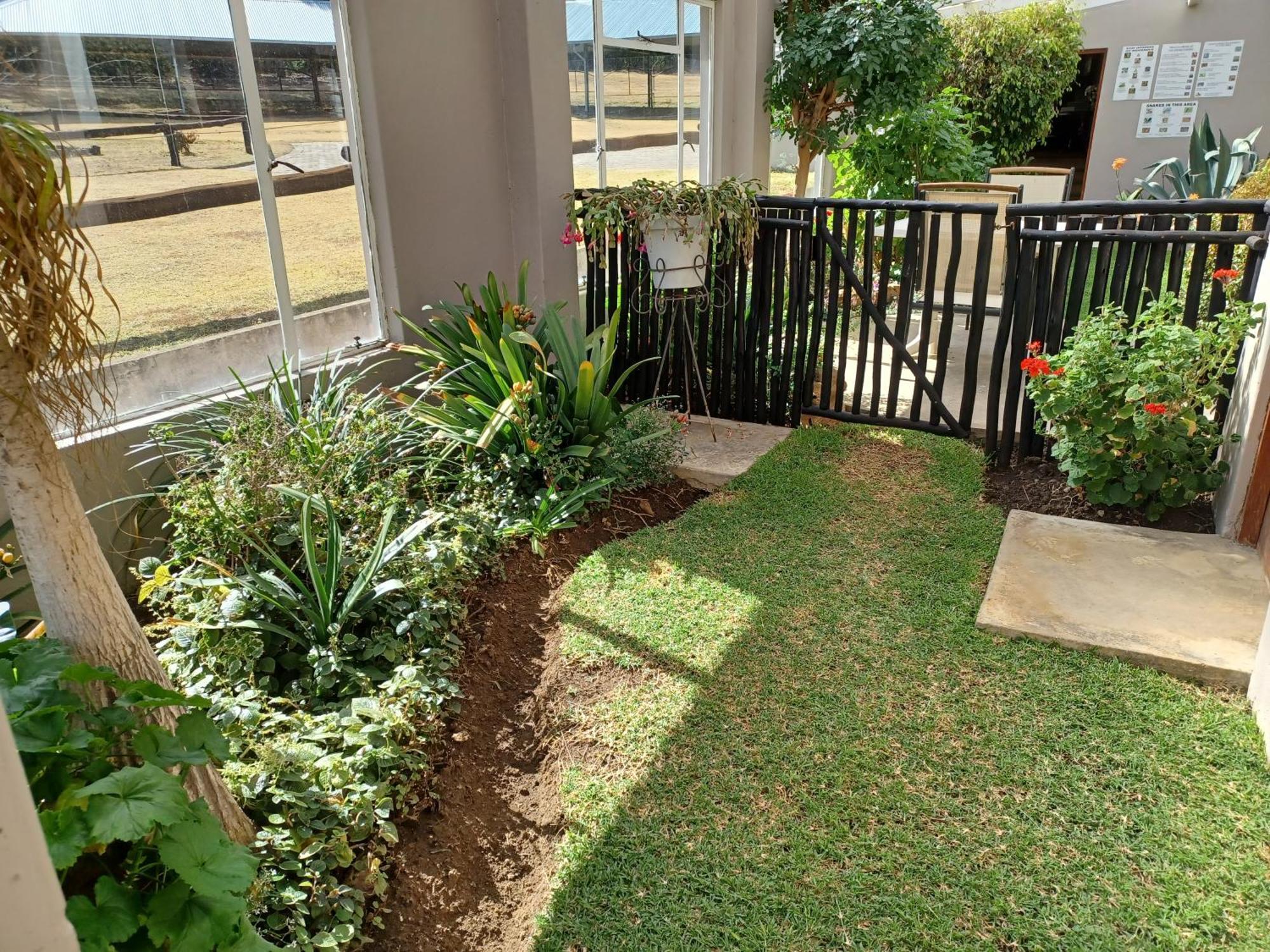 Drakensberg Mountain Retreat Guest House เบิร์กวิลล์ ภายนอก รูปภาพ