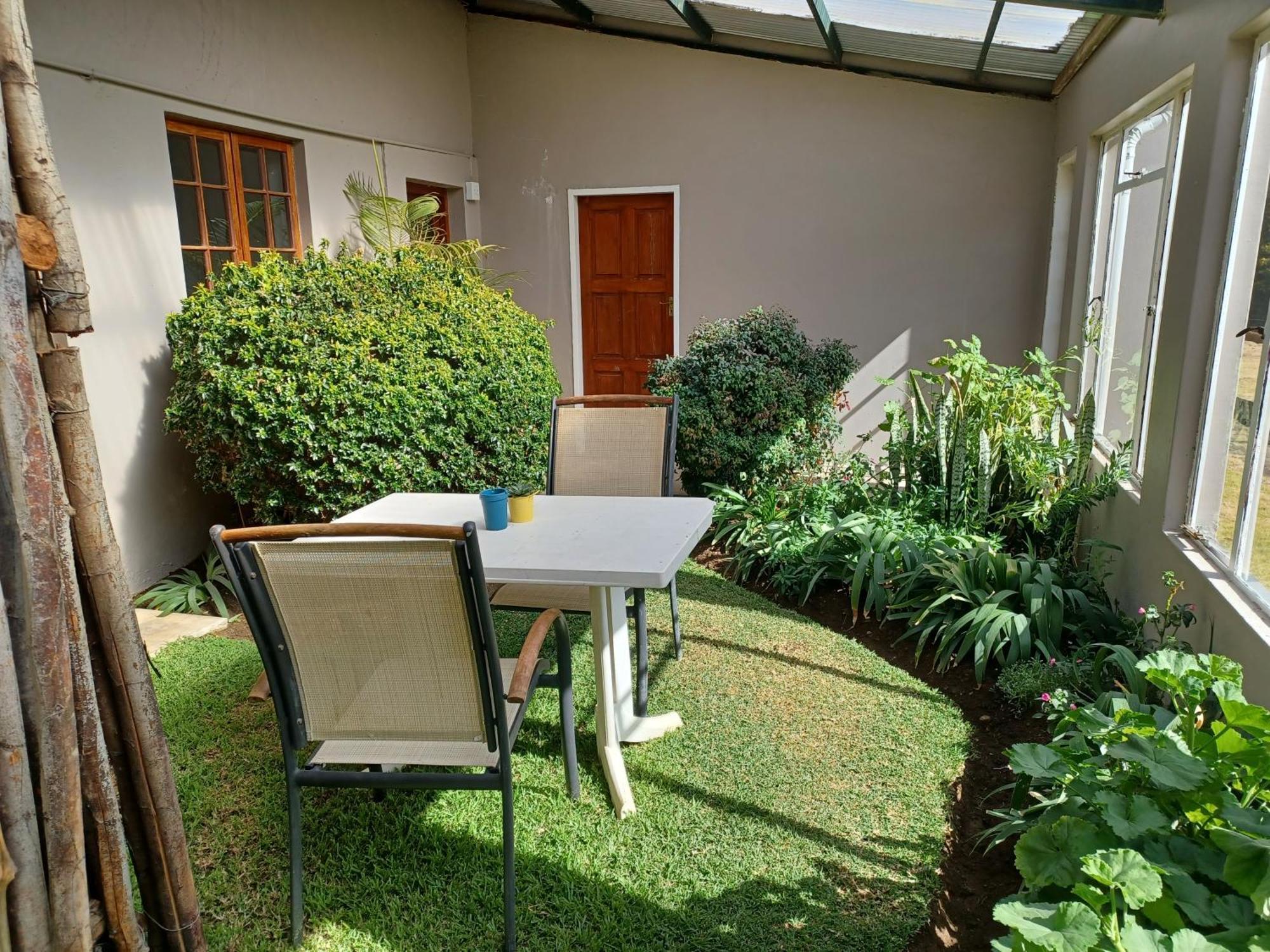 Drakensberg Mountain Retreat Guest House เบิร์กวิลล์ ภายนอก รูปภาพ