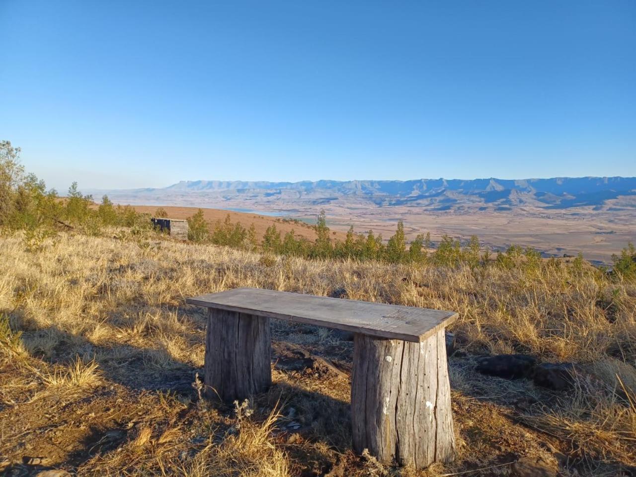 Drakensberg Mountain Retreat Guest House เบิร์กวิลล์ ภายนอก รูปภาพ