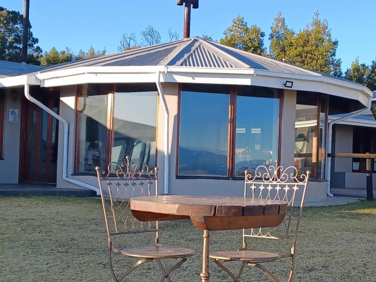 Drakensberg Mountain Retreat Guest House เบิร์กวิลล์ ภายนอก รูปภาพ